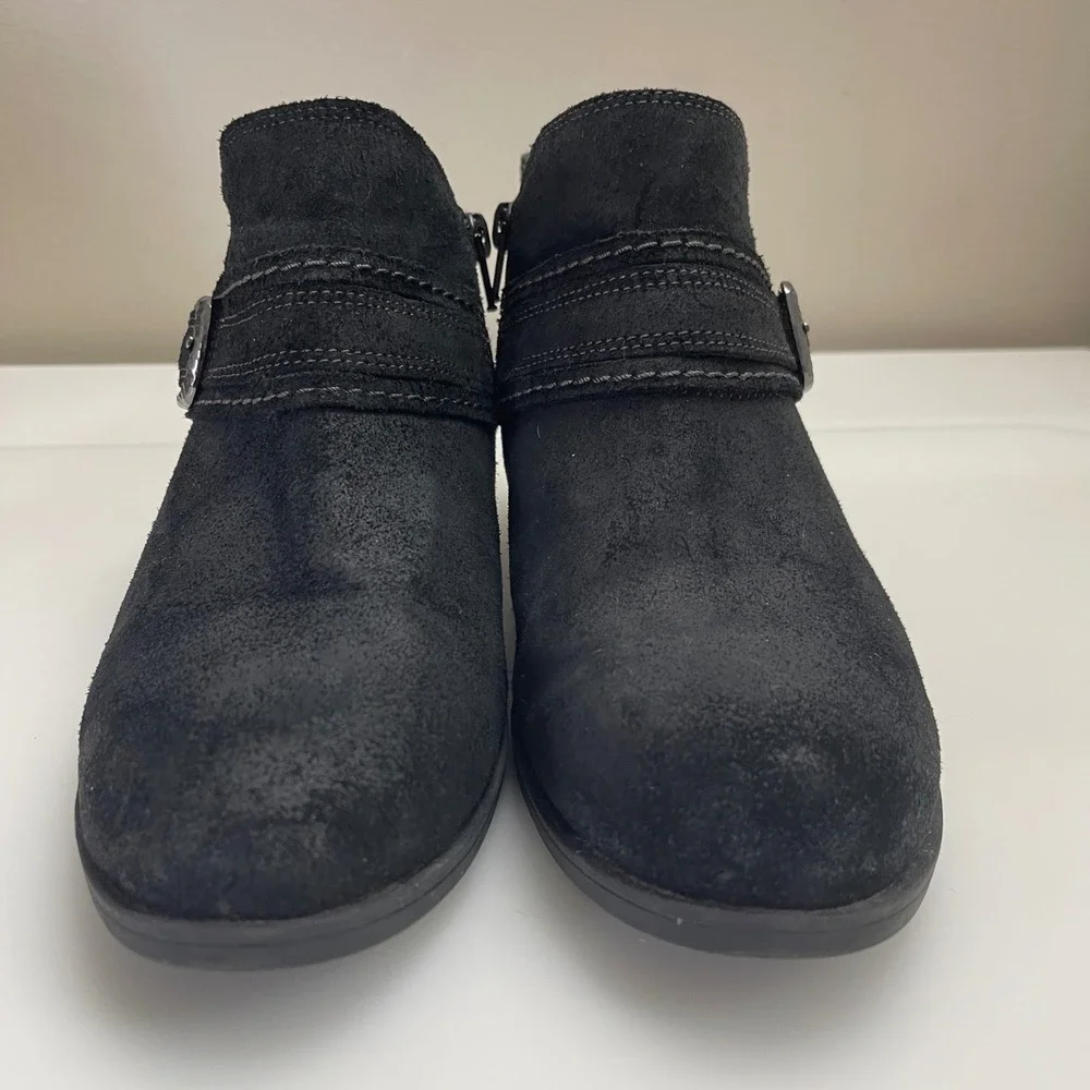 Clarks Boots Womens 10W Black Charlten Bay Suede Ankle‎ Western Comfort Booties